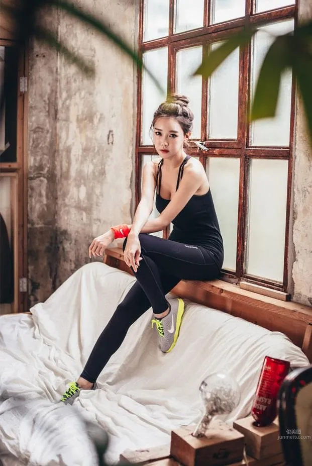 Yoon Ae Ji- 香汗淋漓的運動型寫真 42