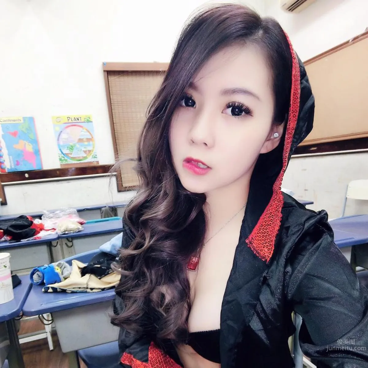 JKF電音正妹程心 兇悍身材好犯規 9