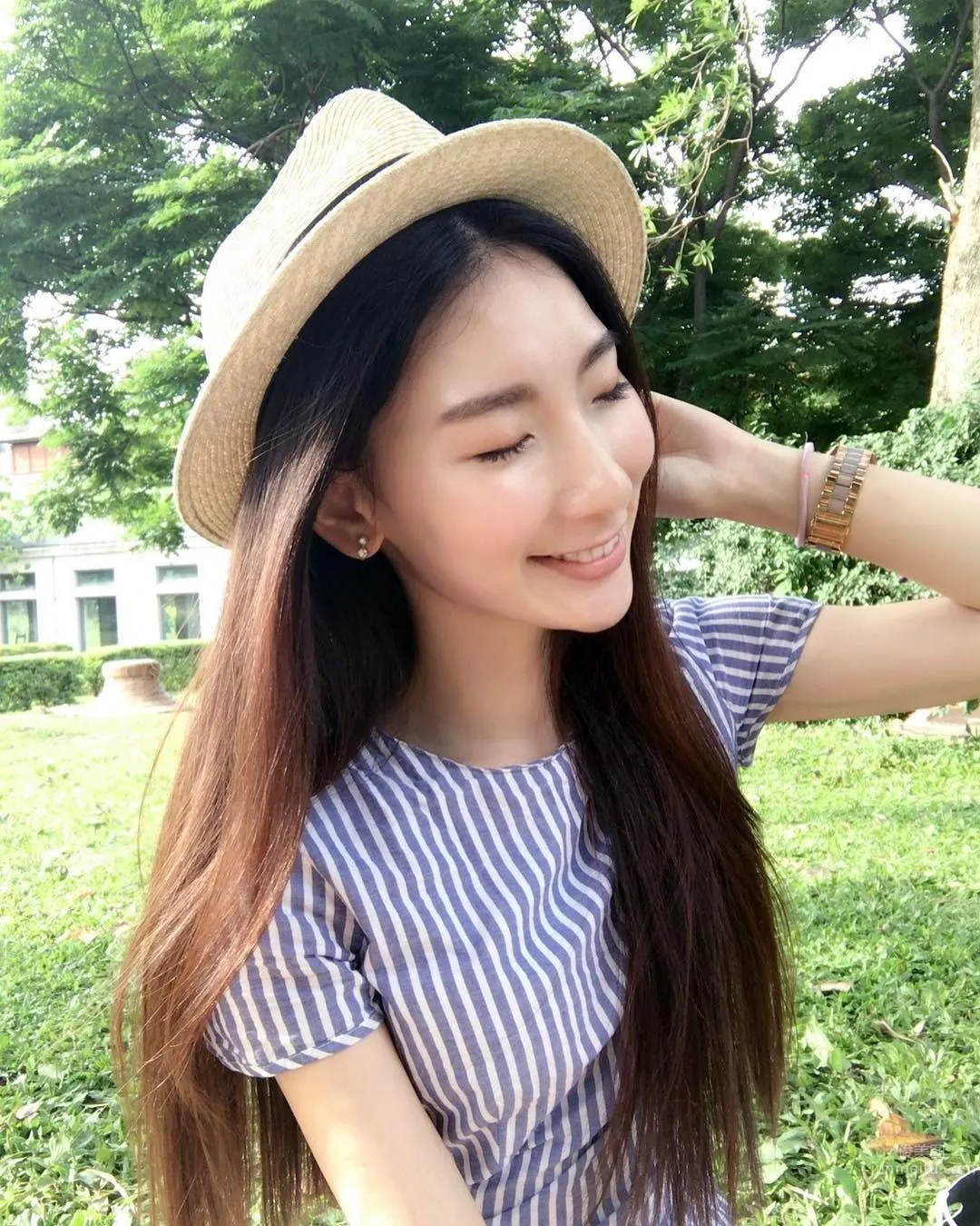 台灣模特何玮珍 無雙美腿私房照 14