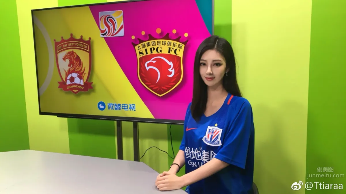 Ttiaraa- 2017ChinaJoy熊貓展台showgirl 17