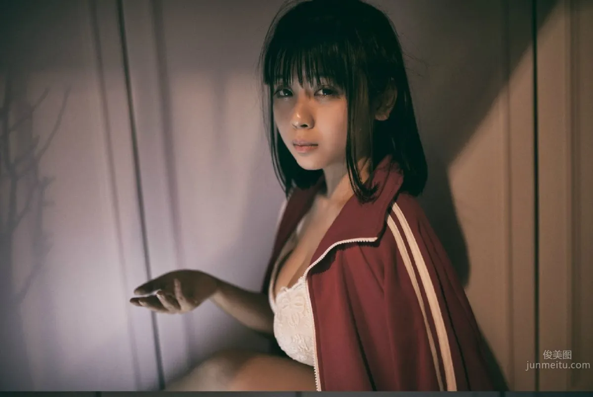 橘由紀Yuki- 校園暴力寫真《破蛹》第二章 16