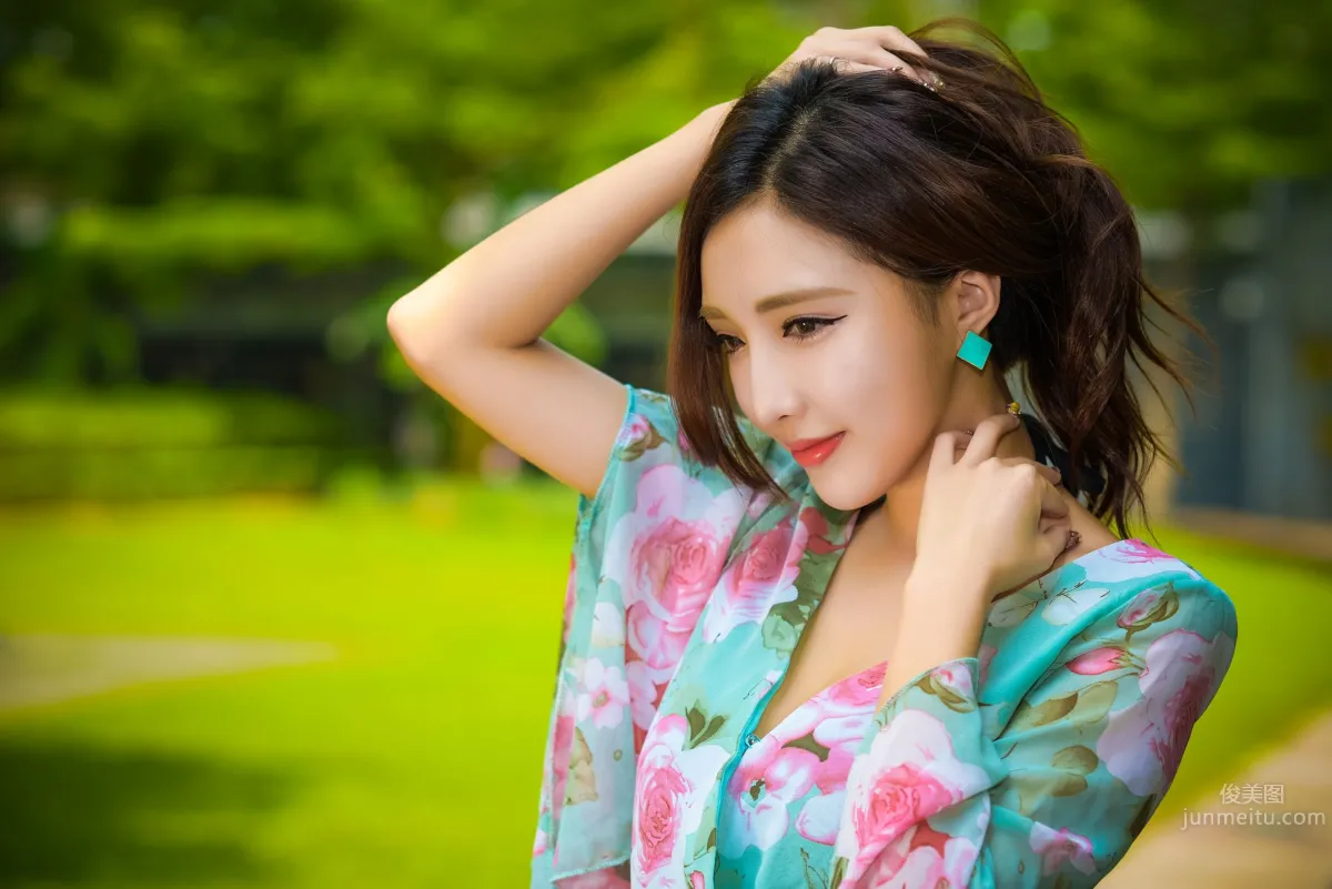 趙芸- 成熟女人戶外寫真系列五 1