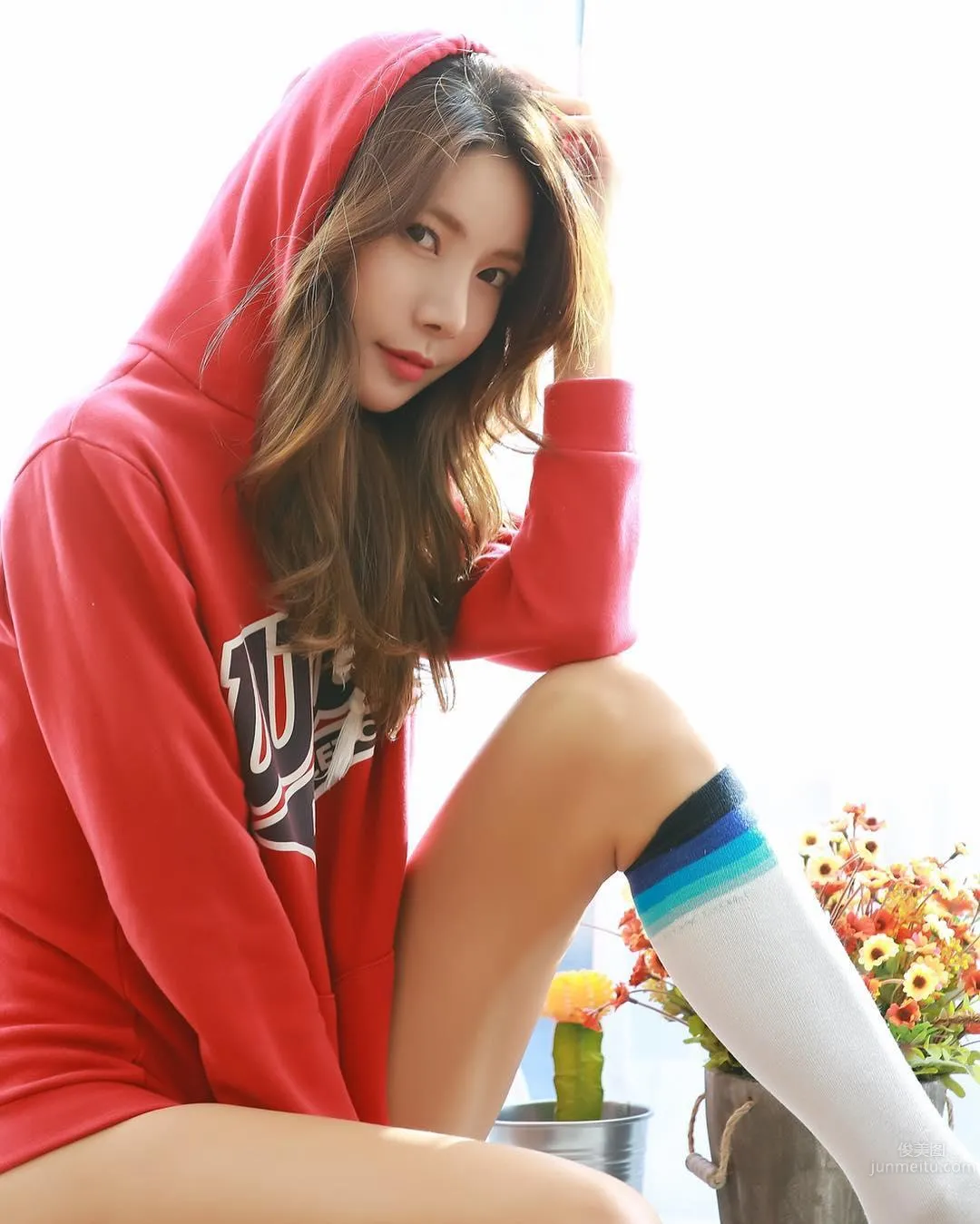 南韓健身美人Mizili Yoon 無論車模還是舉牌都性感 5