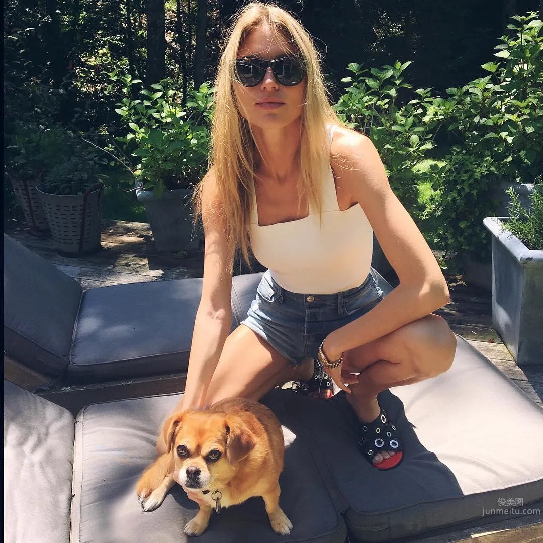 維密天使Martha Hunt 火辣IG私房照 14
