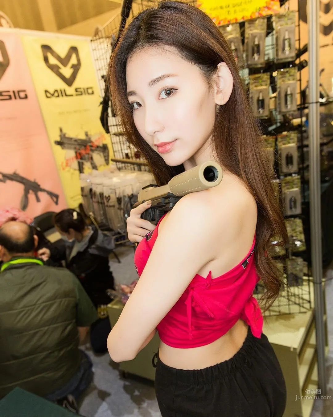 台灣模特何玮珍 無雙美腿私房照 2