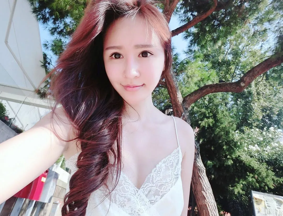大马正妹Caster Ng 蚂蚁腰展现模特儿完美身材_11
