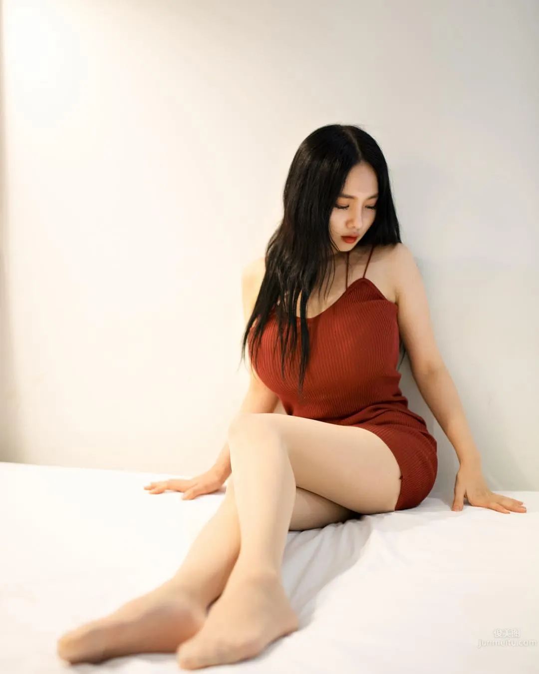 韓國網拍正妹jeee622 令人震撼的核彈身材 7
