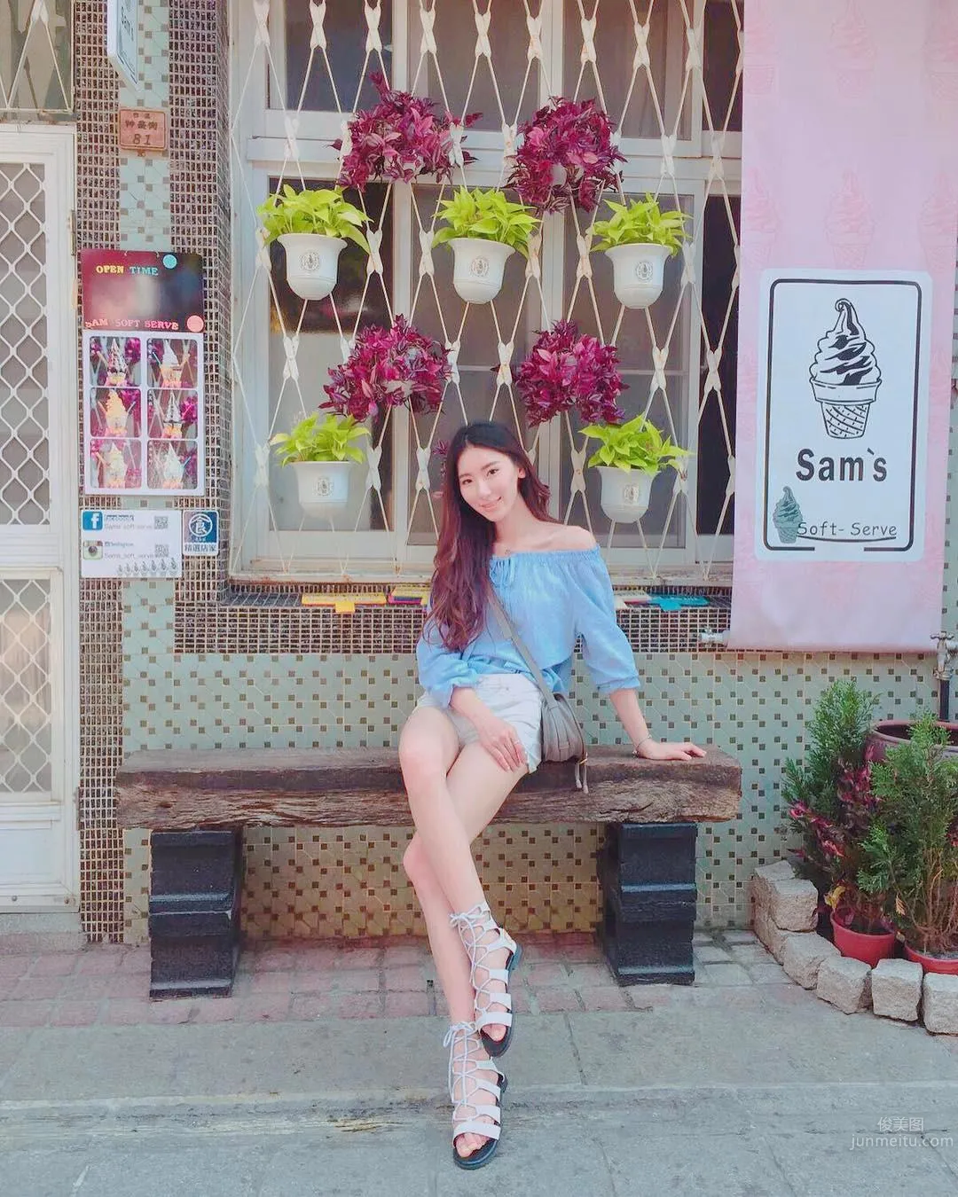 台灣模特何玮珍 無雙美腿私房照 11