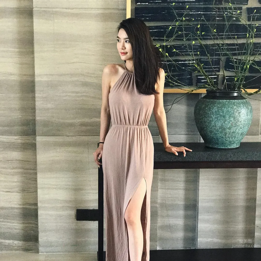 深圳正妹Macey Wan 吊帶上衣太緊身顔值太美 17