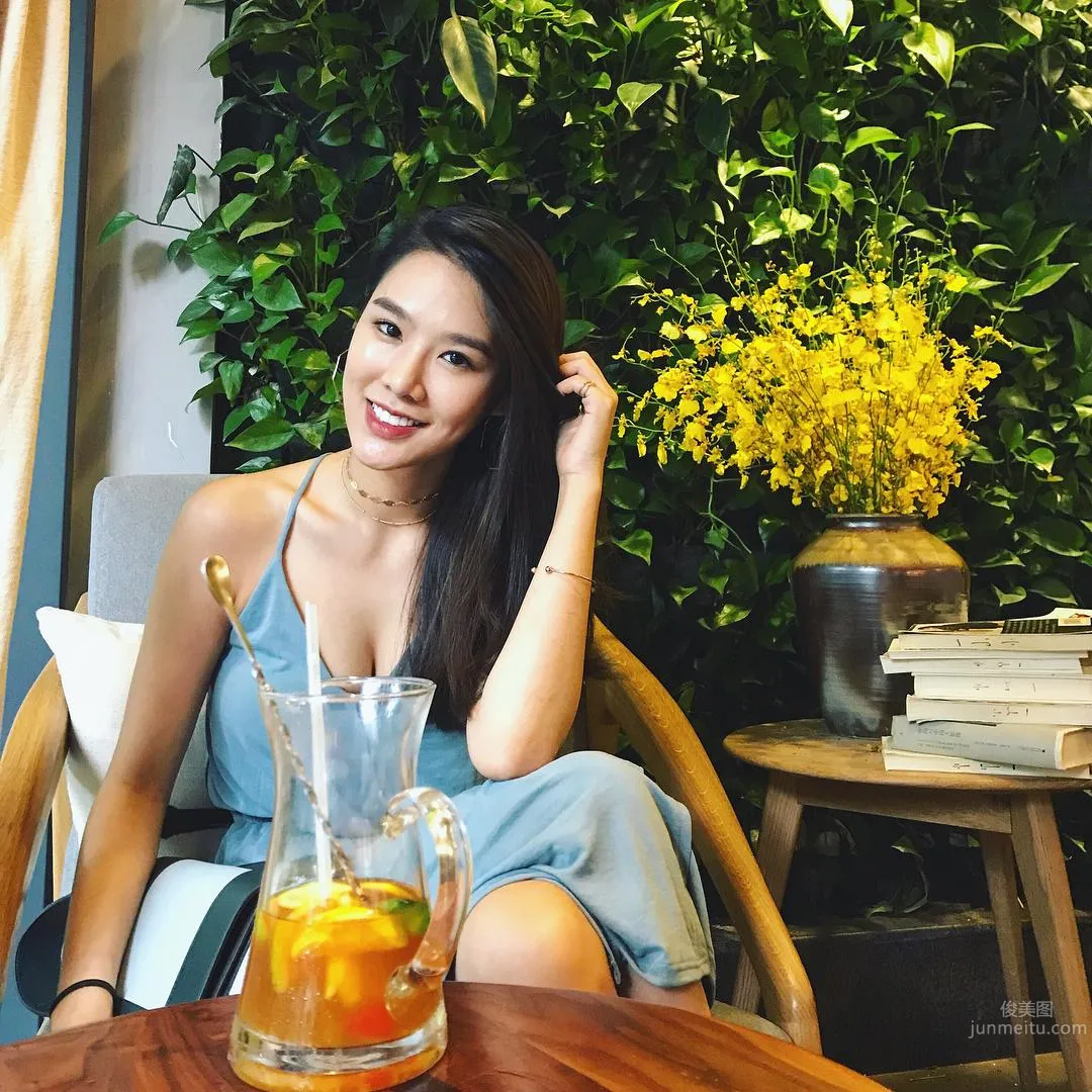 深圳正妹Macey Wan 吊帶上衣太緊身顔值太美 13