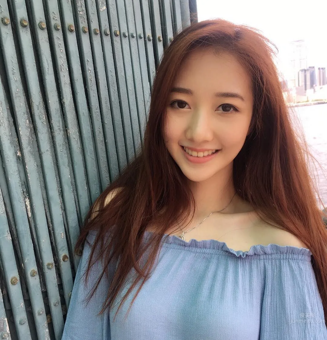 港姐亞軍何依婷IG私房美照 8