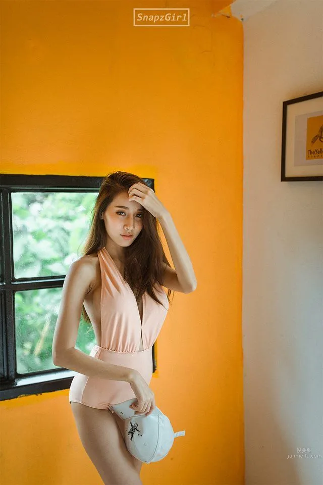 咖啡女神Pichana Yoosuk 圍裙藏不住的性感 92