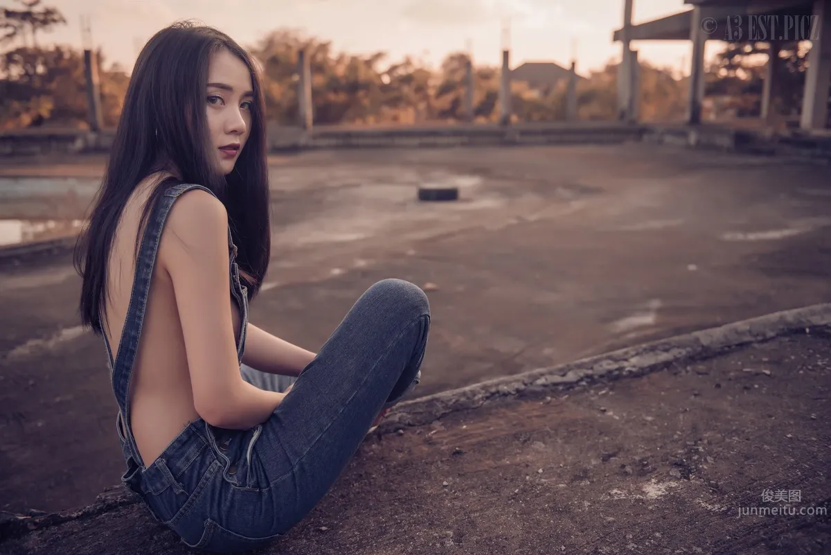 泰國美人Aumamii Upaiprom泳裝出鏡美圖 16