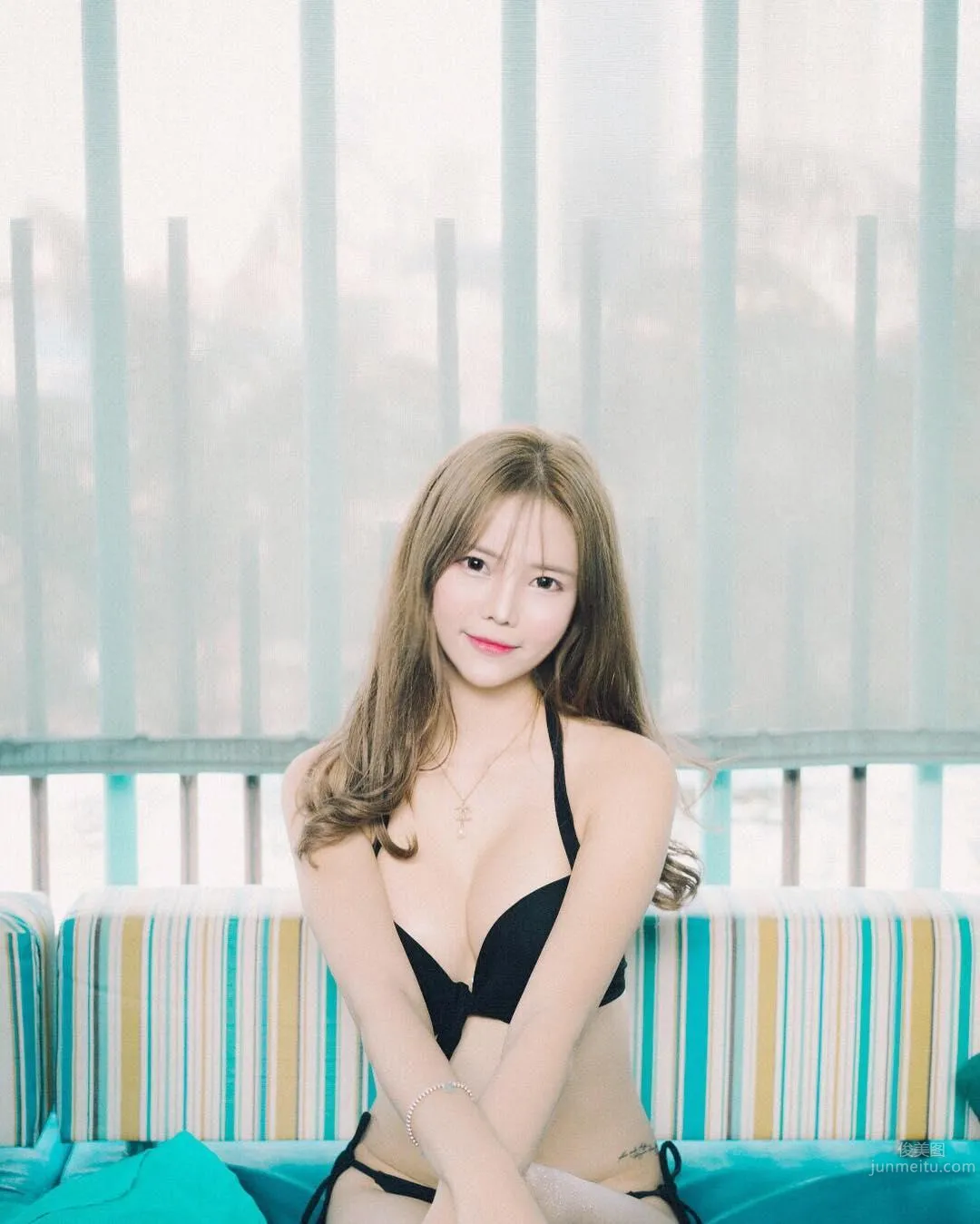 新加坡正妹王雪婷 雪肌修長細腿超吸睛 4