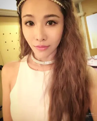 芽芽Swee- 性感女團Luxy Girls成員