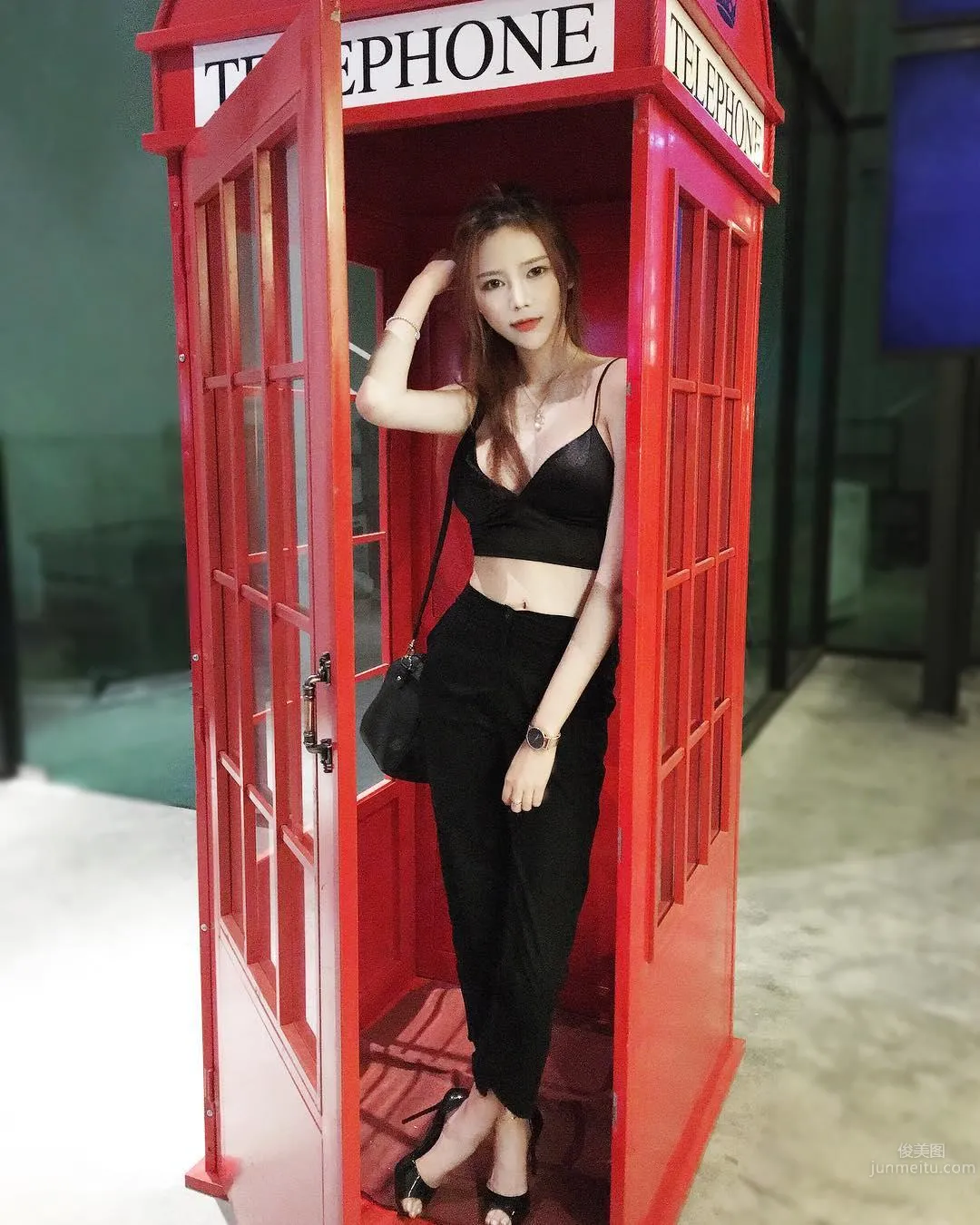 新加坡正妹王雪婷 雪肌修長細腿超吸睛 17