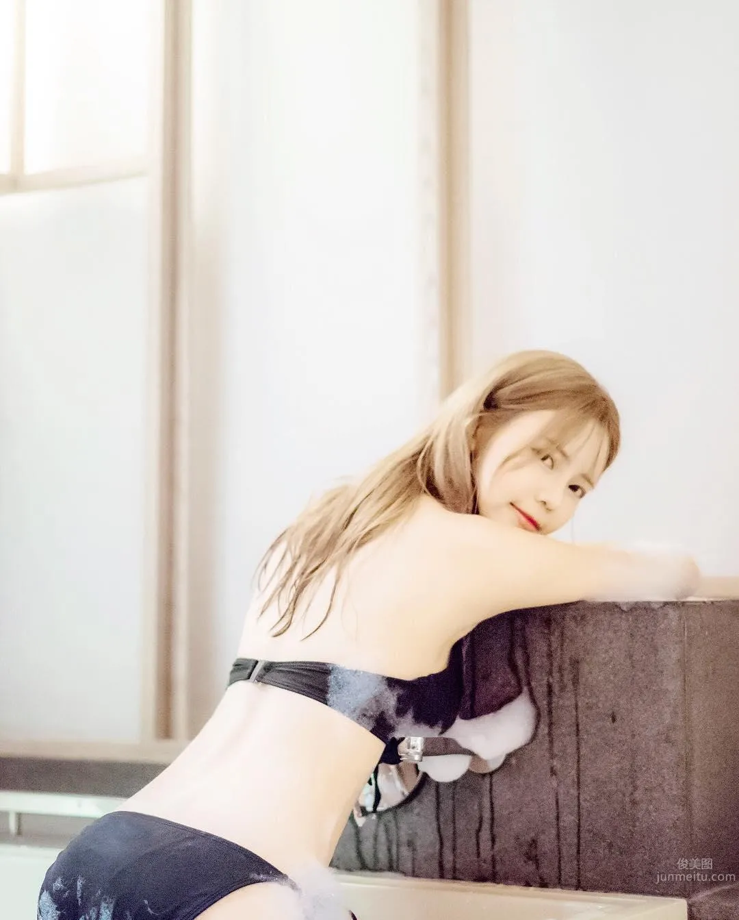 新加坡正妹王雪婷 雪肌修長細腿超吸睛 6