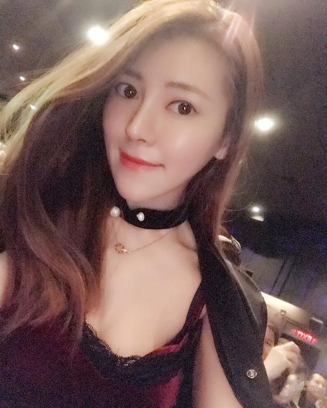 34D新晉演員鐘卓菲 殺入樂壇兼出寫真 18