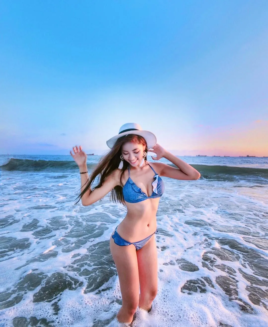 美女博客主林倩 抓住夏日的尾巴 32