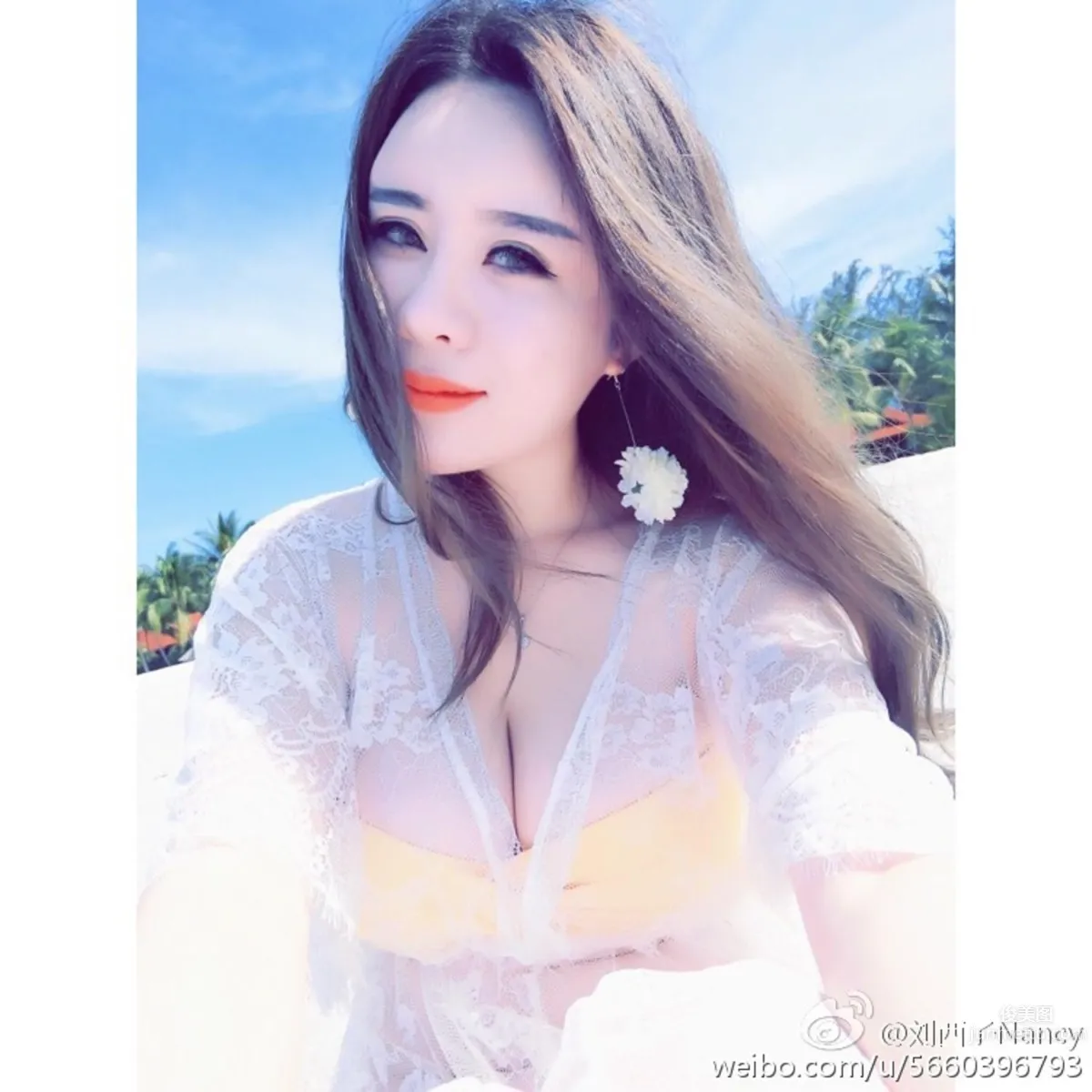 豐腴美女劉西子 微博性感妩媚照 44
