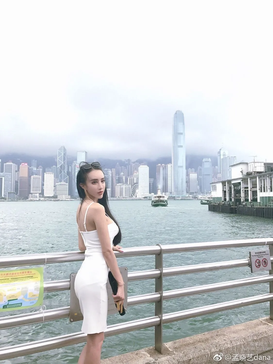 宅男女神孟晓艺 微博时尚性感私房照_5