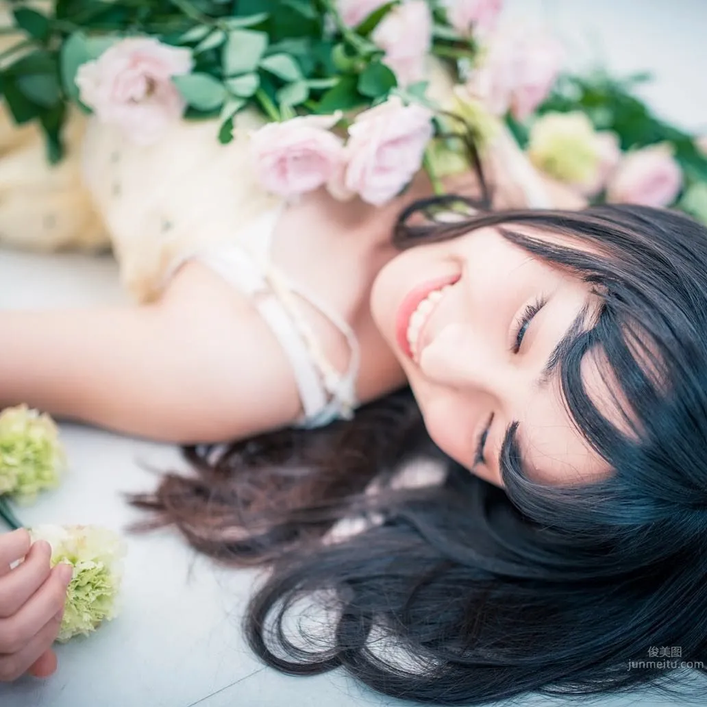 談笑美人林花音 G杯身材神采奕奕 12