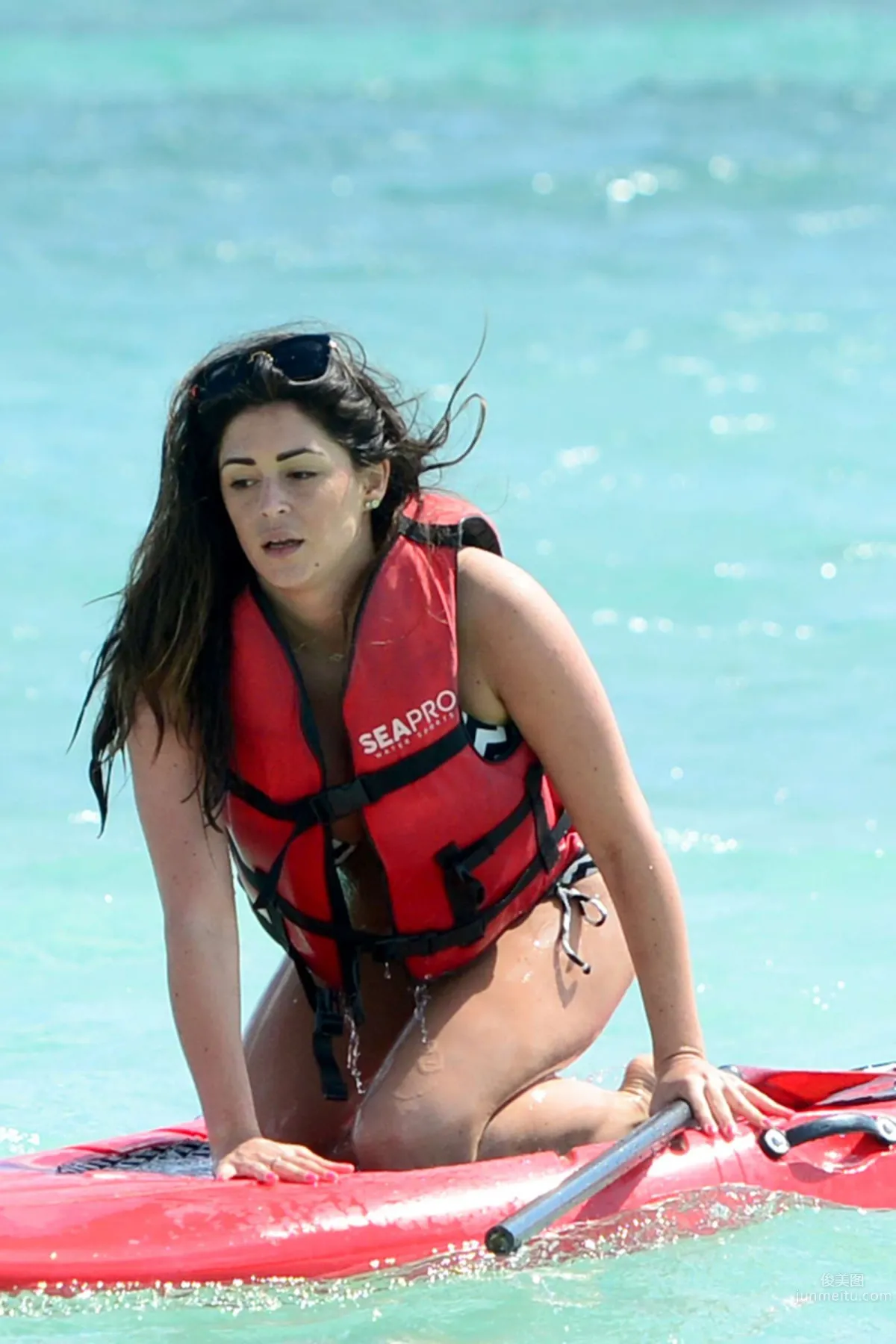 英國模特Casey Batchelor 真人秀高清比基尼圖片 49
