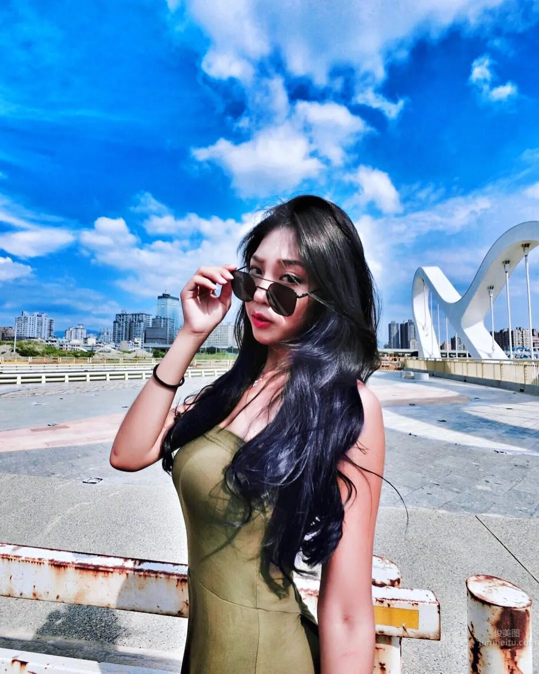 美女博客主林倩 抓住夏日的尾巴 28