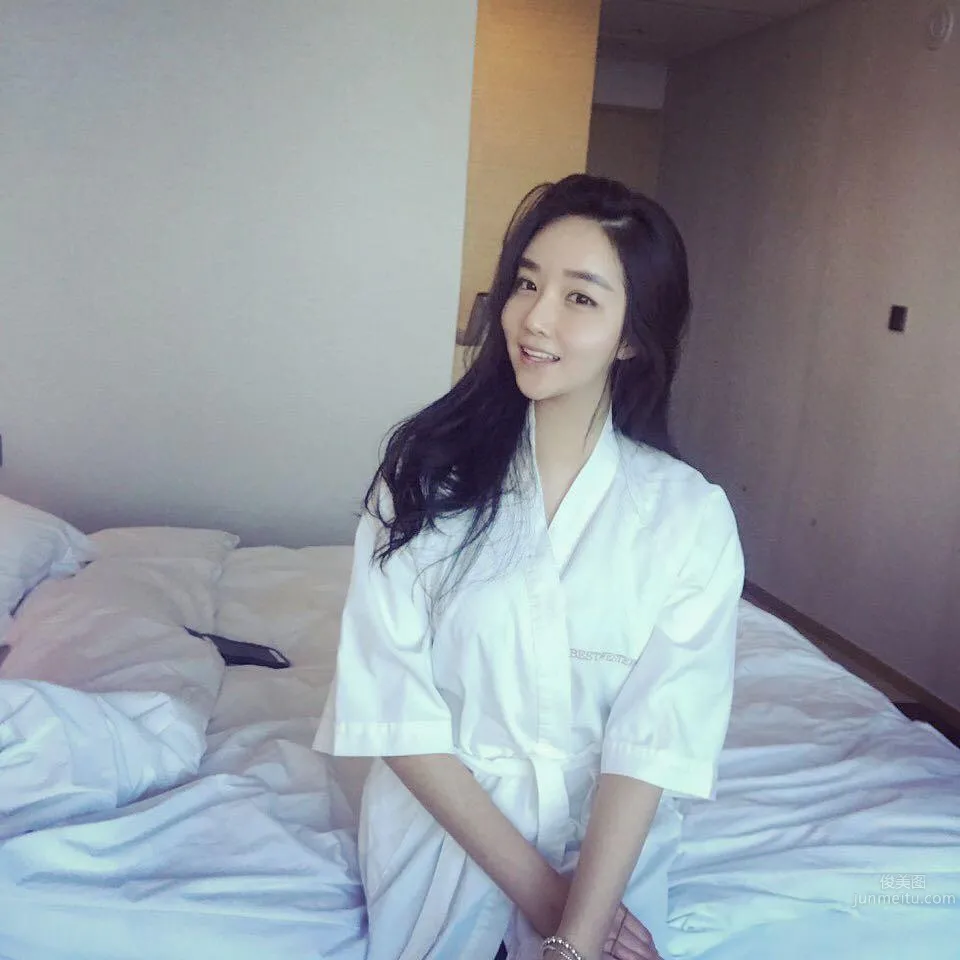 韓國正妹박매력 泳池秀完美身材 5