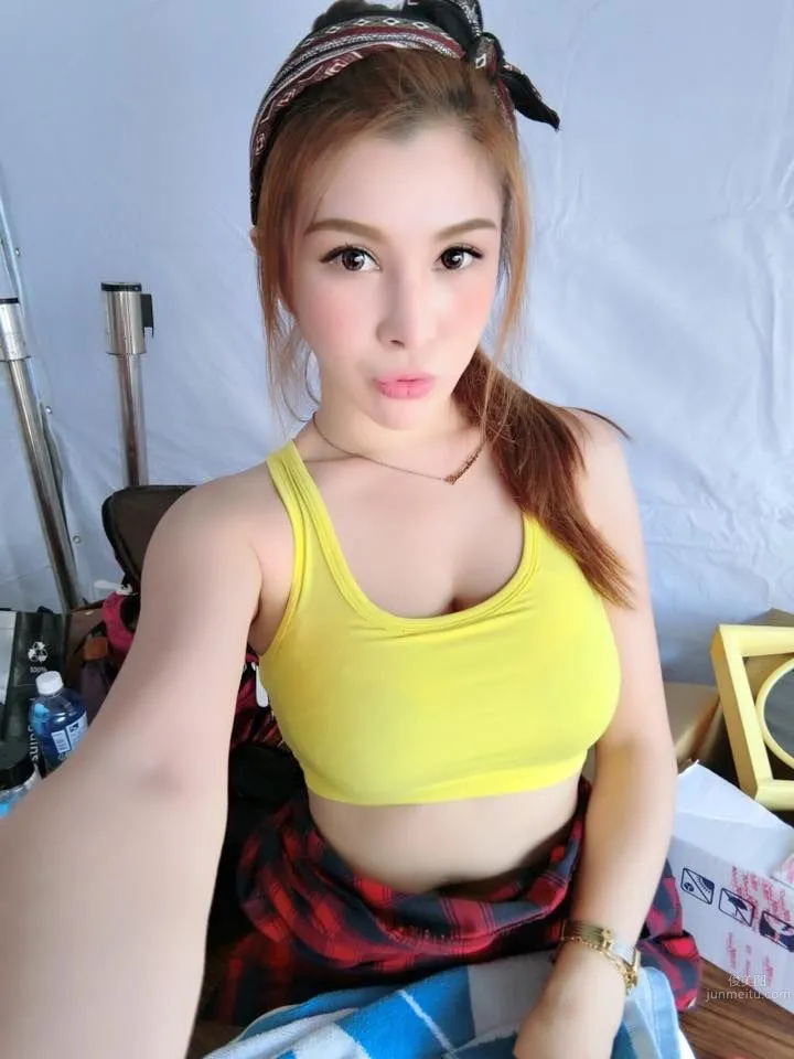 台湾正妹陈语妃 让你晓得什么叫事业线_1