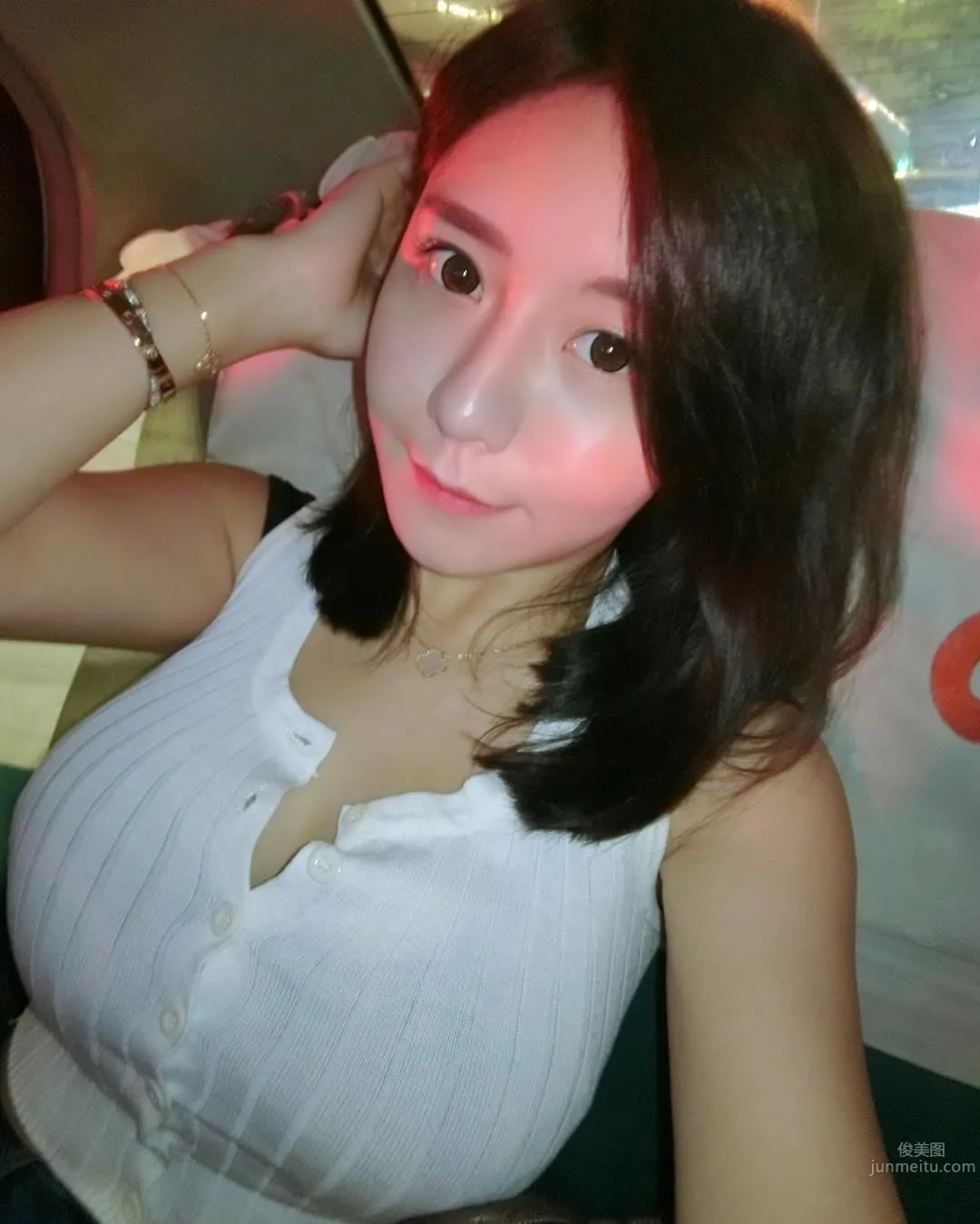 台灣瑜伽妹王薇雅 不科學的超正身材 23