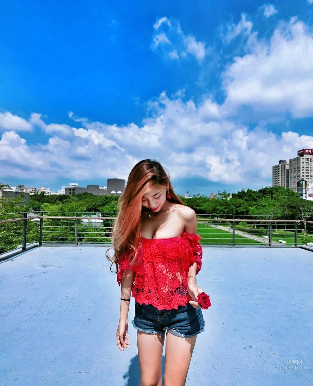 美女博客主林倩 抓住夏日的尾巴 16