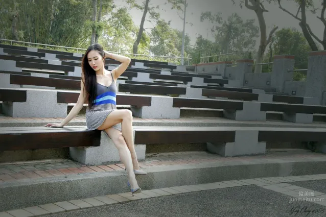 曾妍希- 成熟女人系列之白嫩豐滿