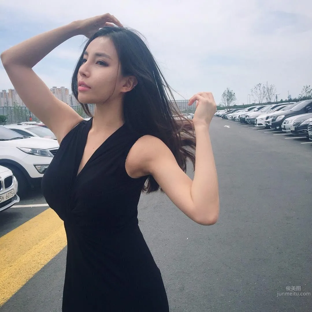 健身模特고다연 極品S級車頭燈身材 8