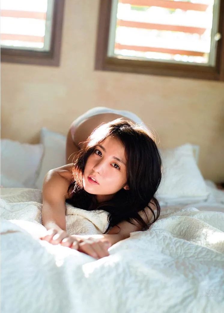 古銅小惡魔石川戀 從辣妹到清純少女 75