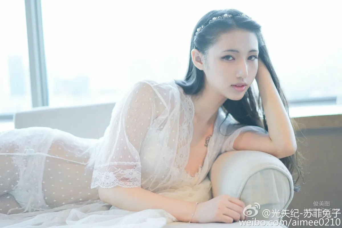 软妹子宓兔兔er 微博私房定制写真_22