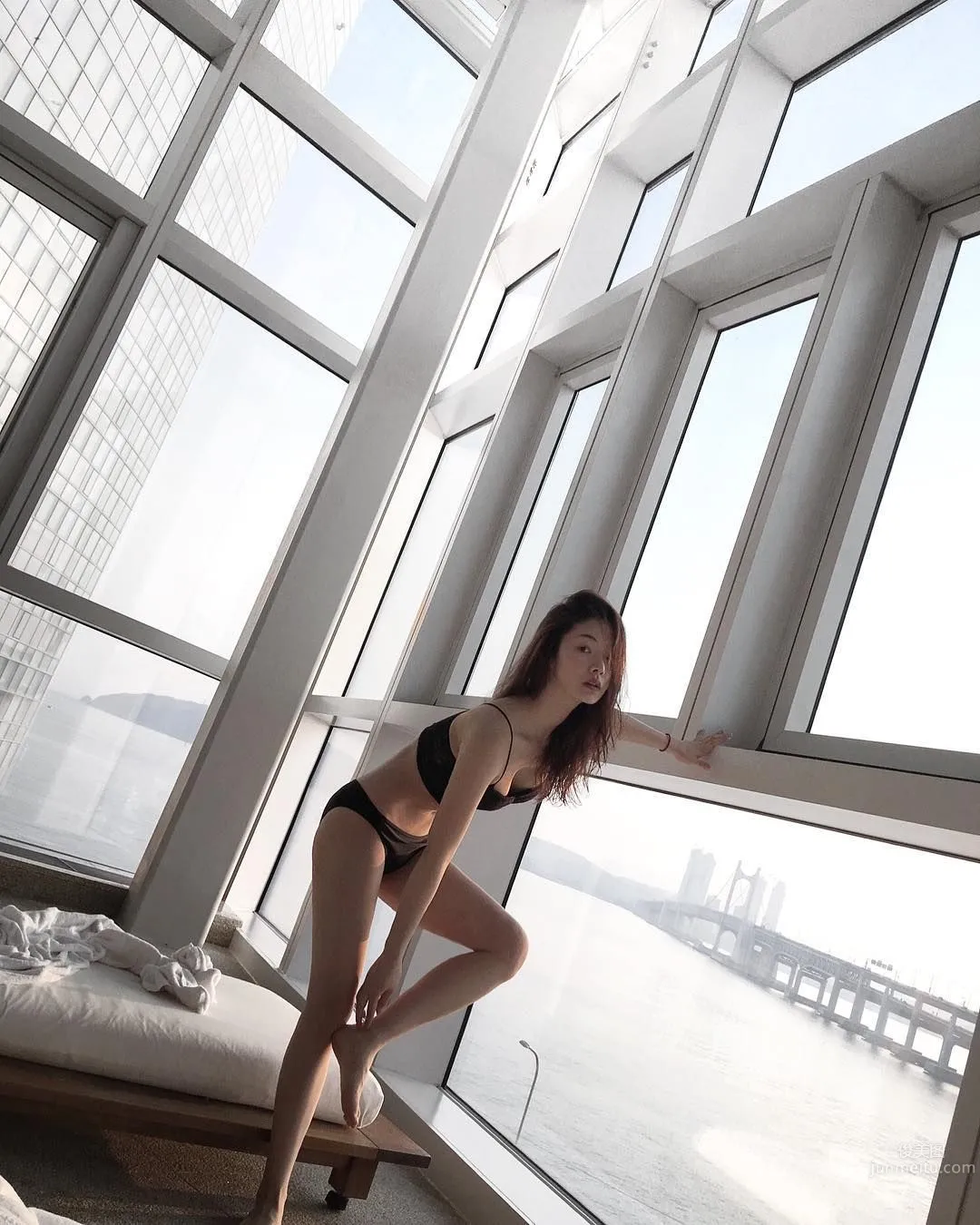 晨运女郎으네무드 超短裤与圆润翘臀_4