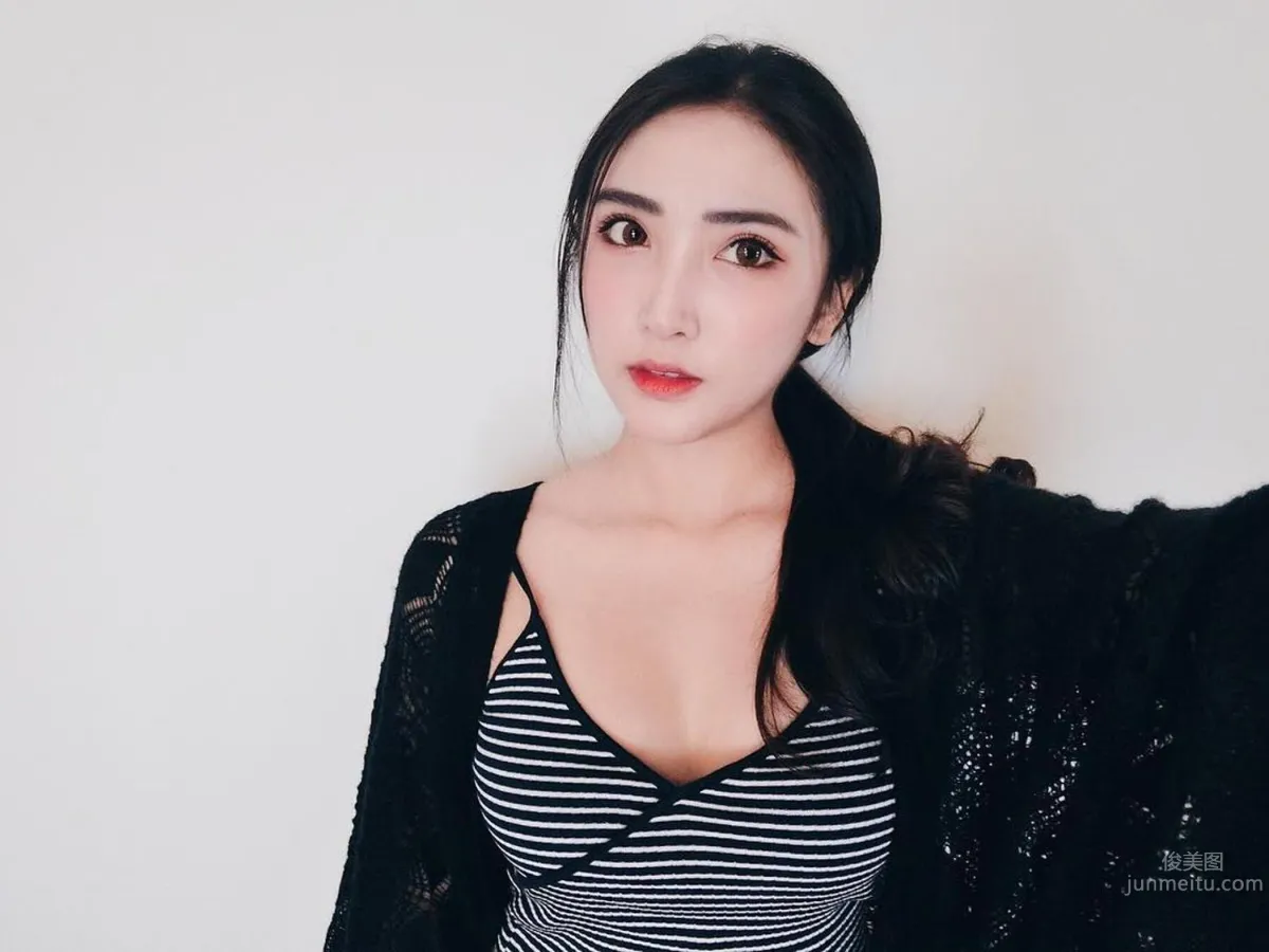 新加坡美眉谭凯琳 身材与气质都完美无缺_41