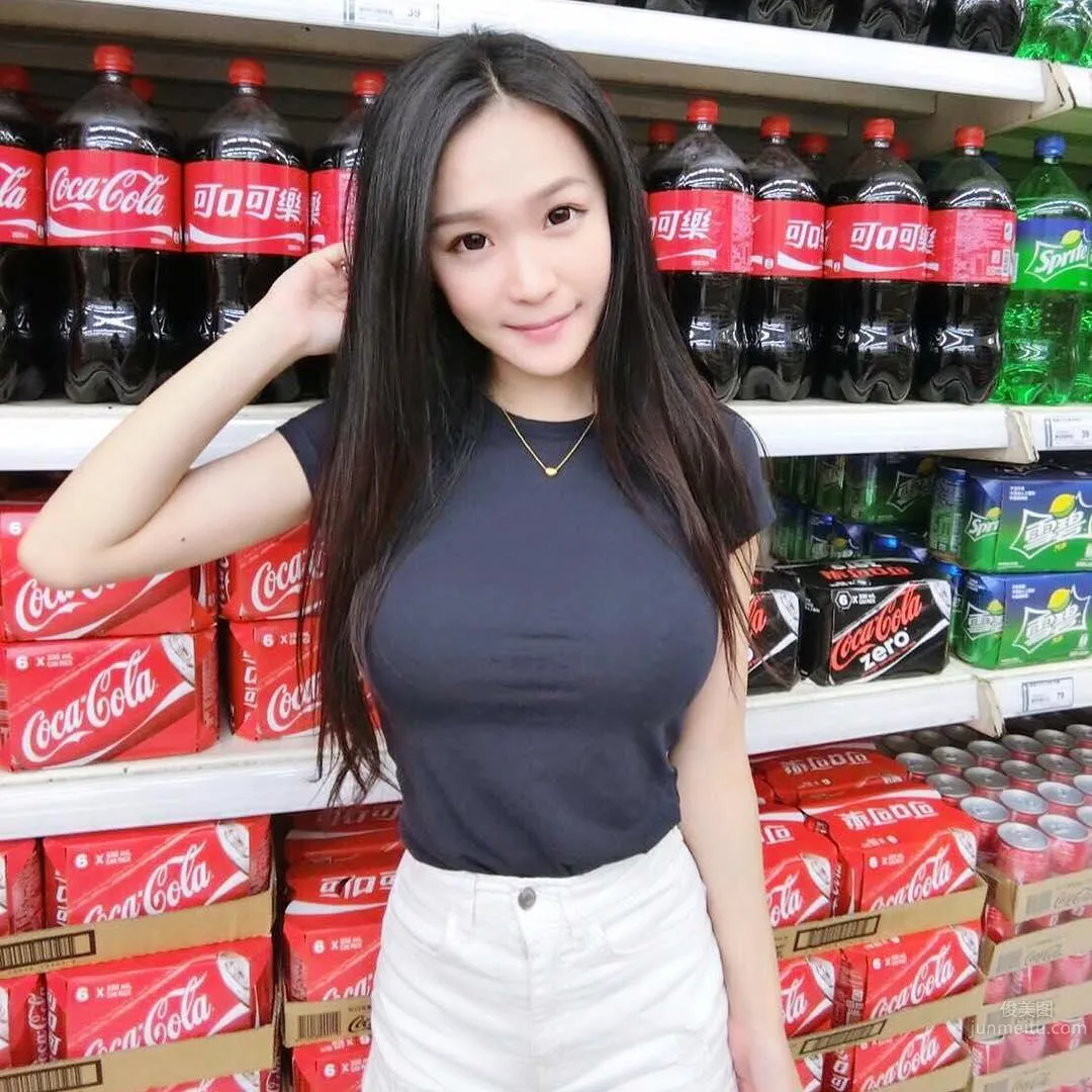 音乐才女已为人妻！超辣身材让网友都羡慕老公_8