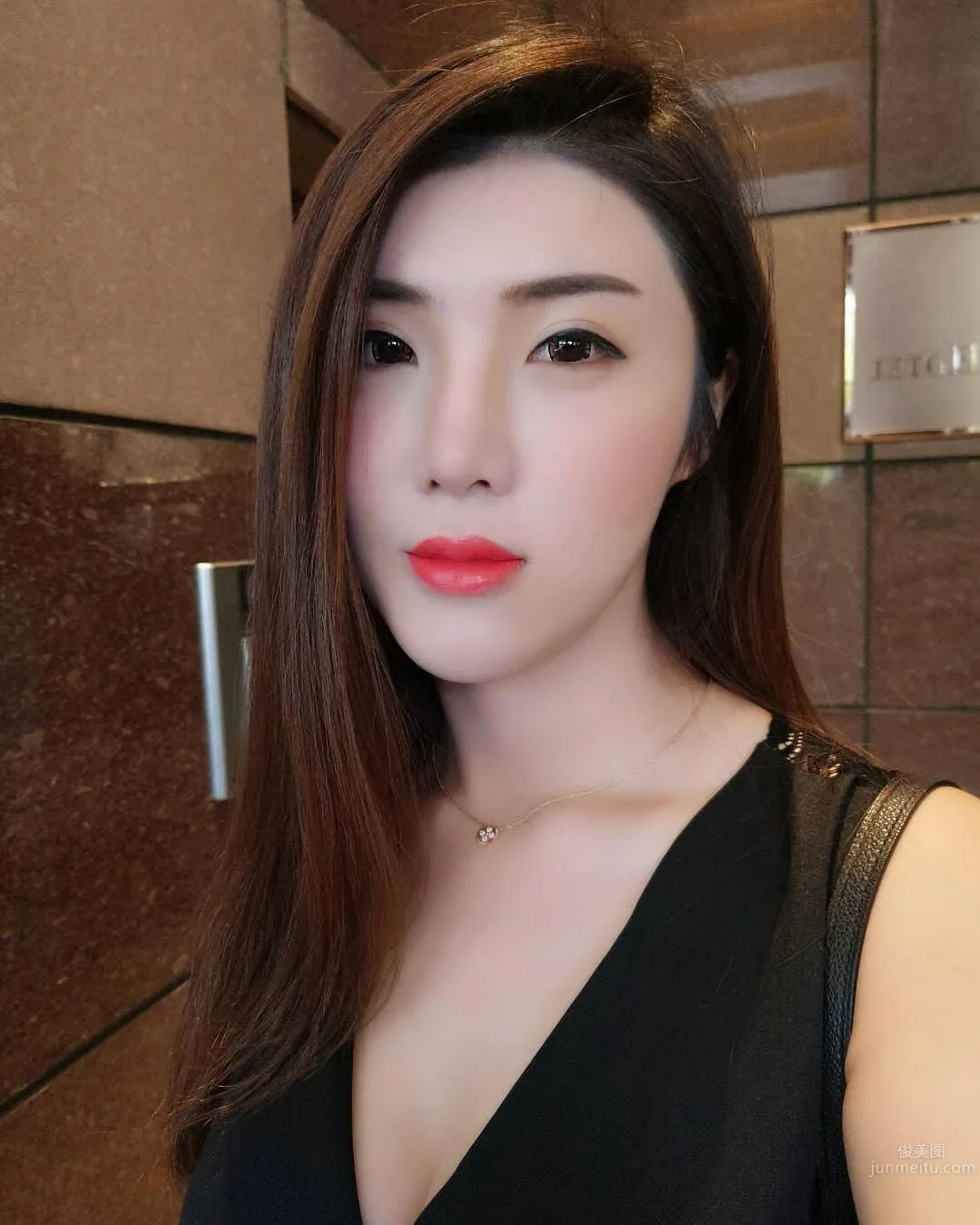桃園燒烤店正妹女客人 超好身材讓人目不轉睛 19