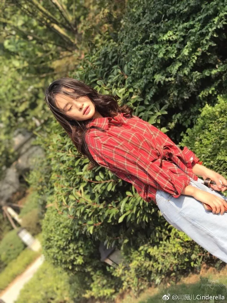 闫薇儿的微博私房定制写真_10
