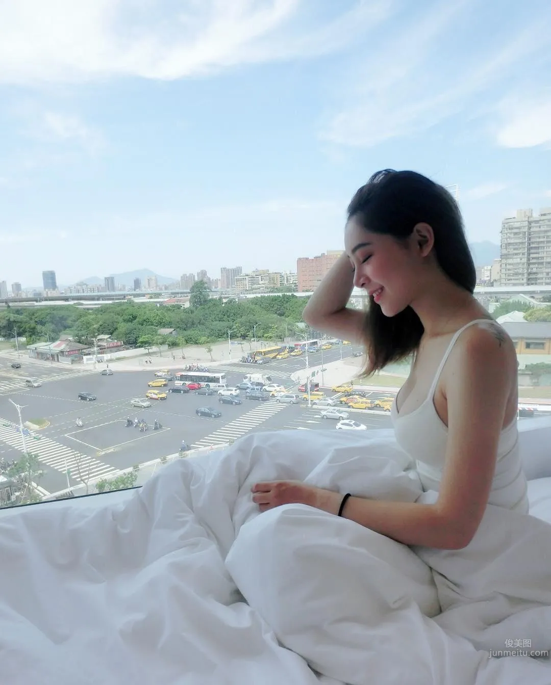 台灣蜜糖妹盧映融 Ig比基尼美照一籮筐 21