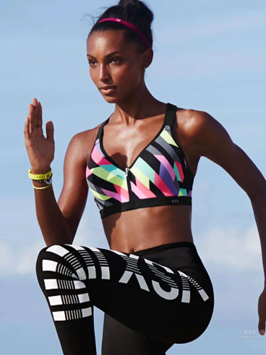 Jasmine Tookes- 2016年维多利亚的秘密2_10