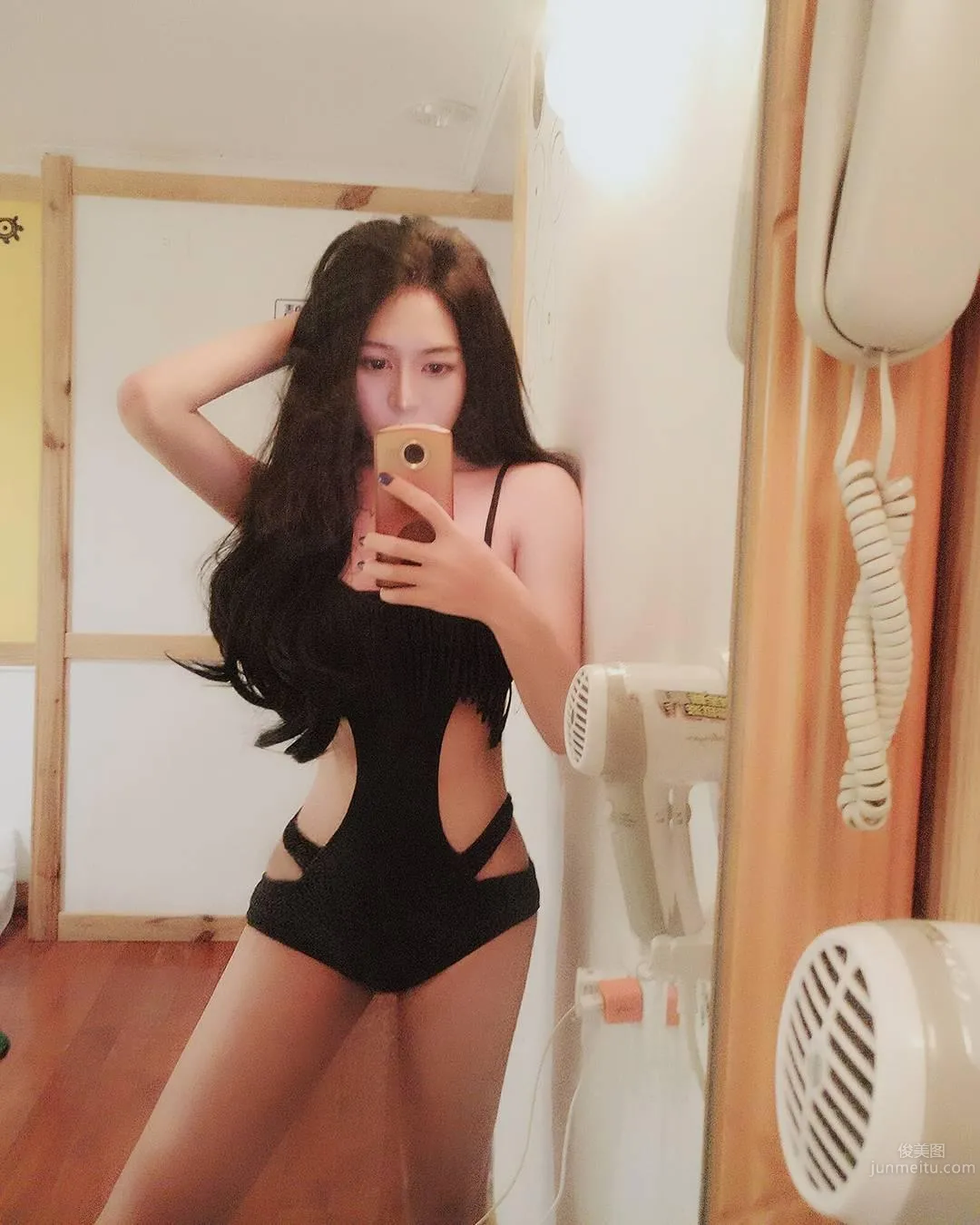 翁沛妍眼神好萌 男友視角慵懶迷人 21