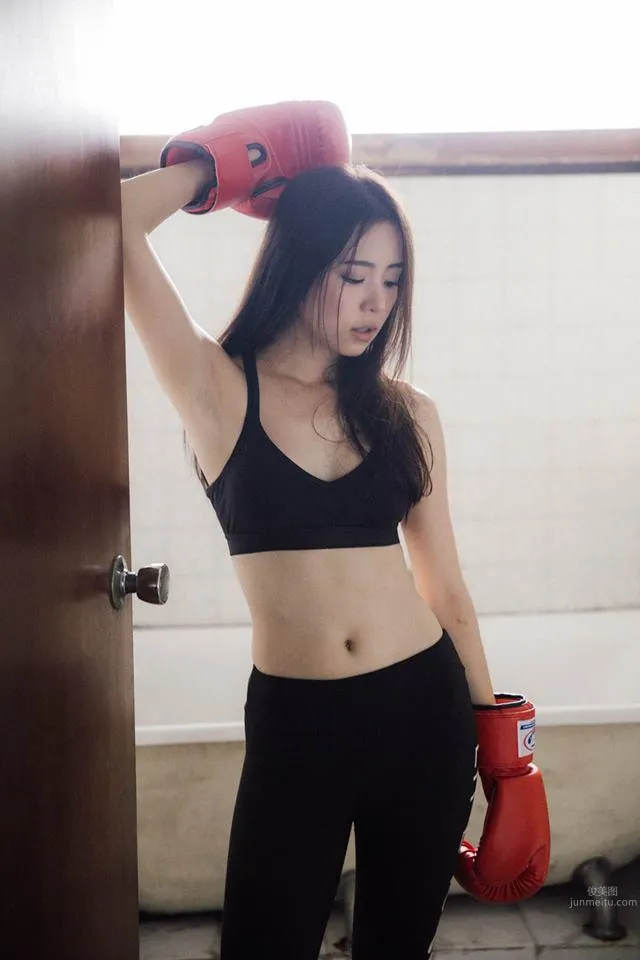 拳擊正妹Nutrugee Wisawanart 甘願當你一輩子的拳靶 15