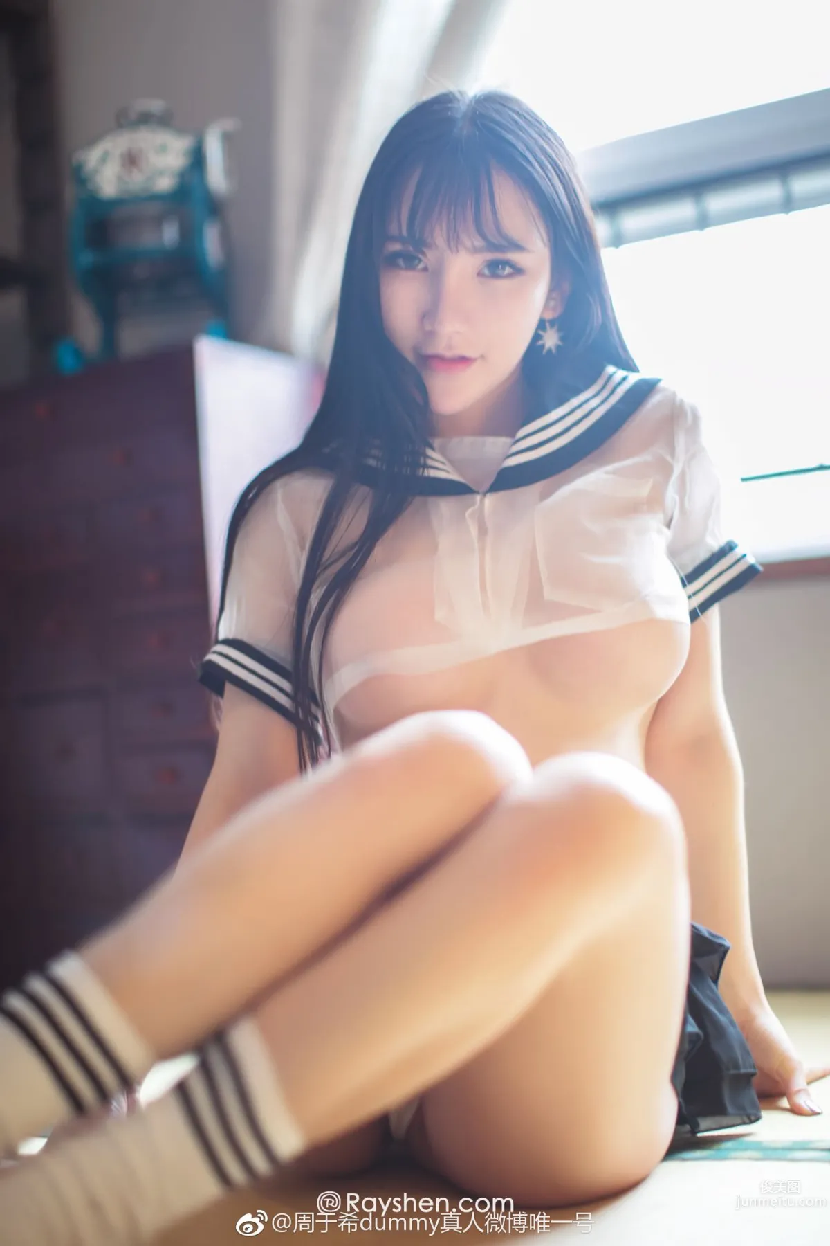 周于希化身不知火舞 孔雀肚兜日系校服 31