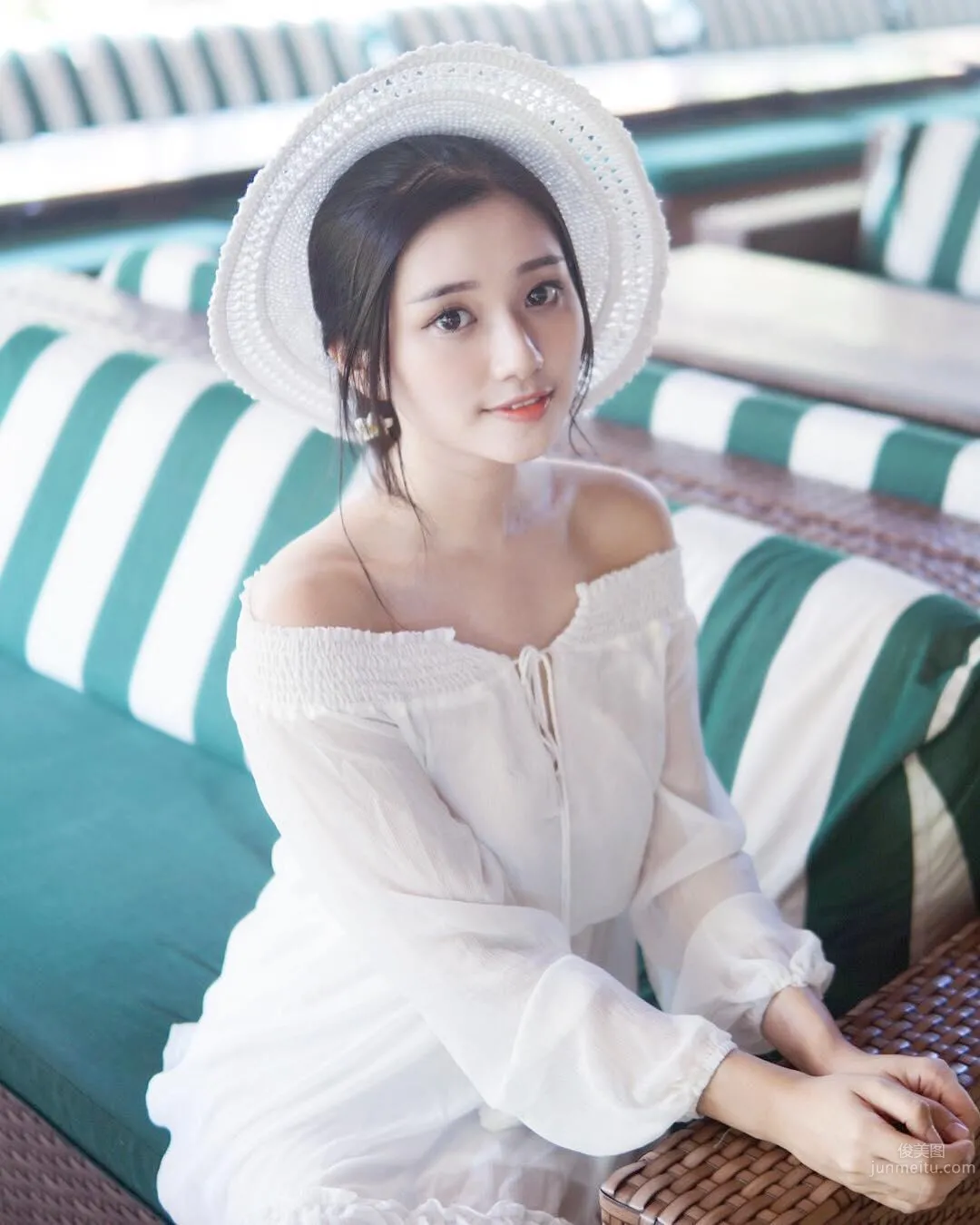 美美的妹子張秋雯 空靈的氣質惹人憐 23