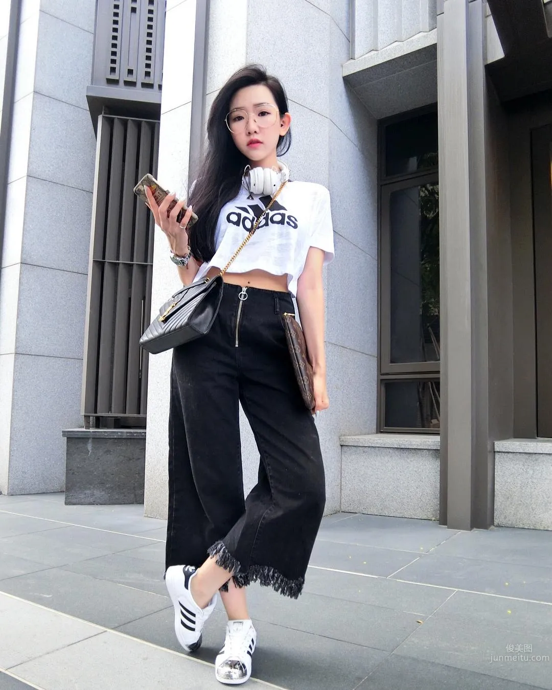 白嫩美女許允樂 可愛私房照太誘人 15