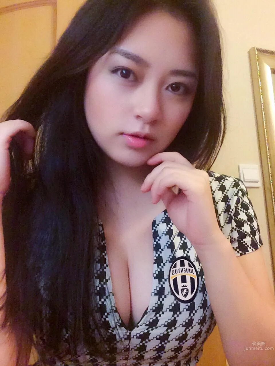 美女主播「麼麼哒」 懂球女人的魅力 11
