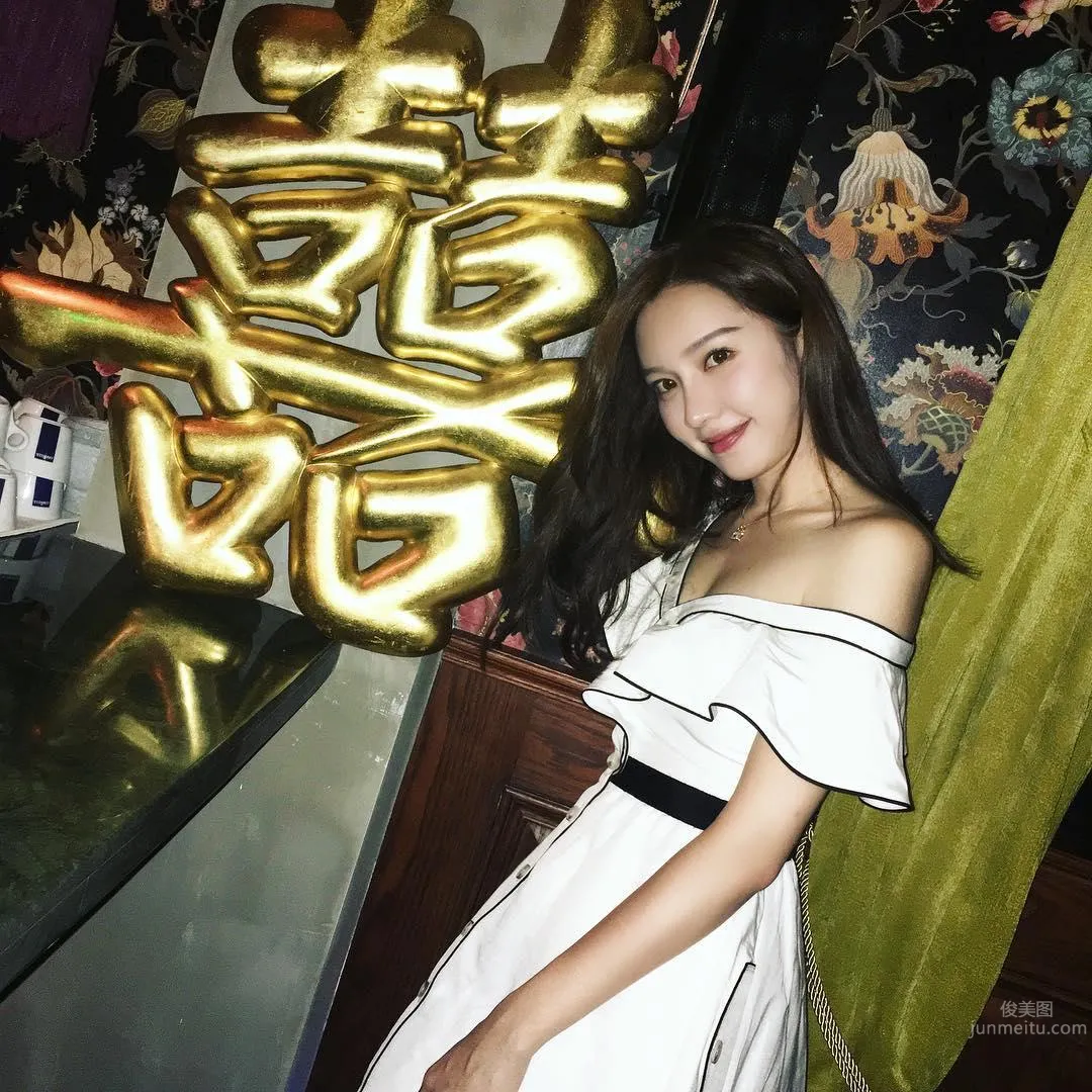 時尚氣質美女ZY大暖私房照 30